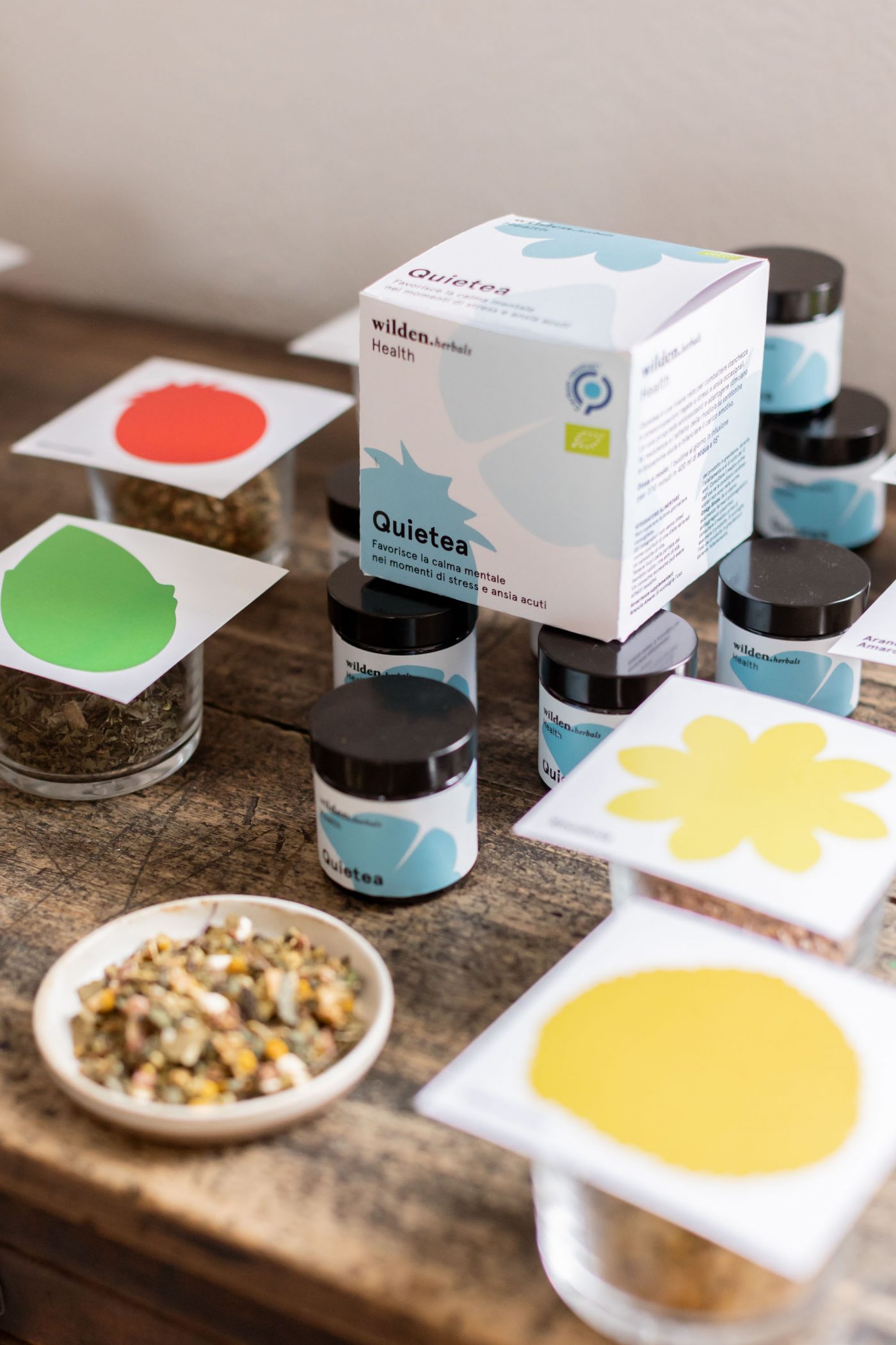 QuieTea, der Wilden.herbals Health-Kräutertee, der Ruhe bei Stress und Angstzuständen fördert